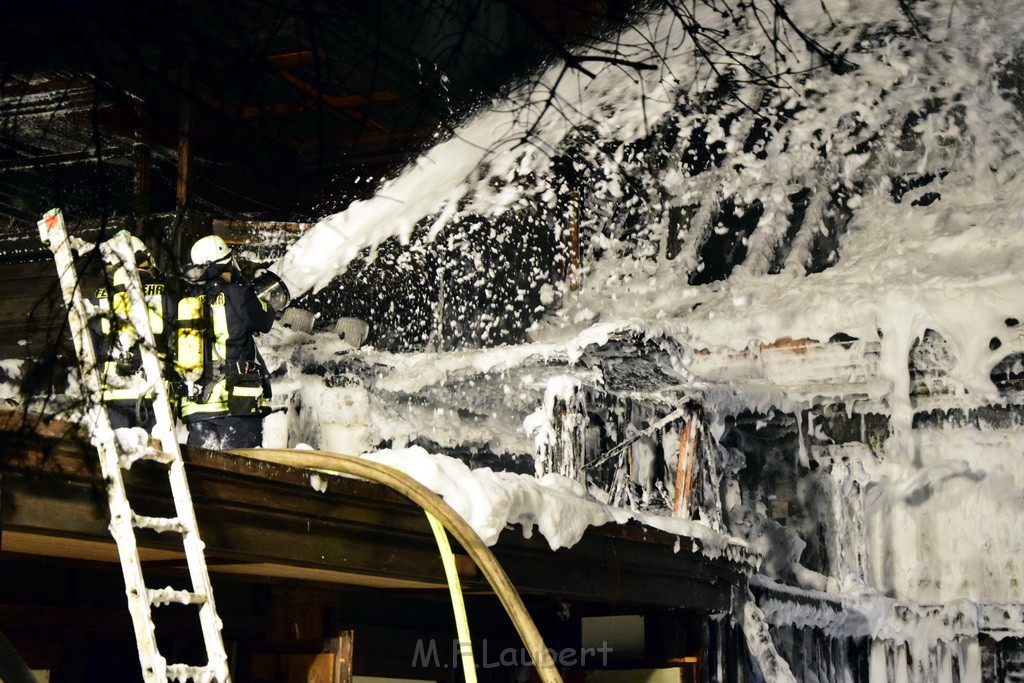 Grossfeuer Einfamilienhaus Siegburg Muehlengrabenstr P0529.JPG - Miklos Laubert